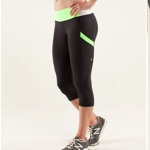 Lululemon Run Mod Moves Crop